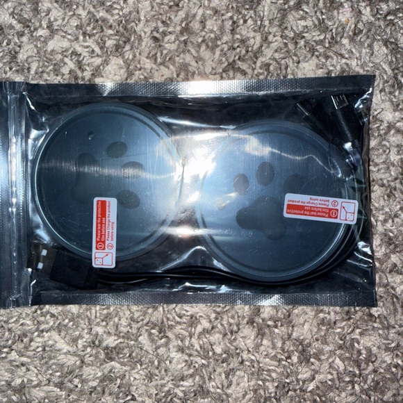 🐾LED Paw print Car cup console lights - Picture 2 of 3